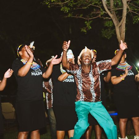 Biweda Nguni Lodge&B&B Mkuze Bagian luar foto