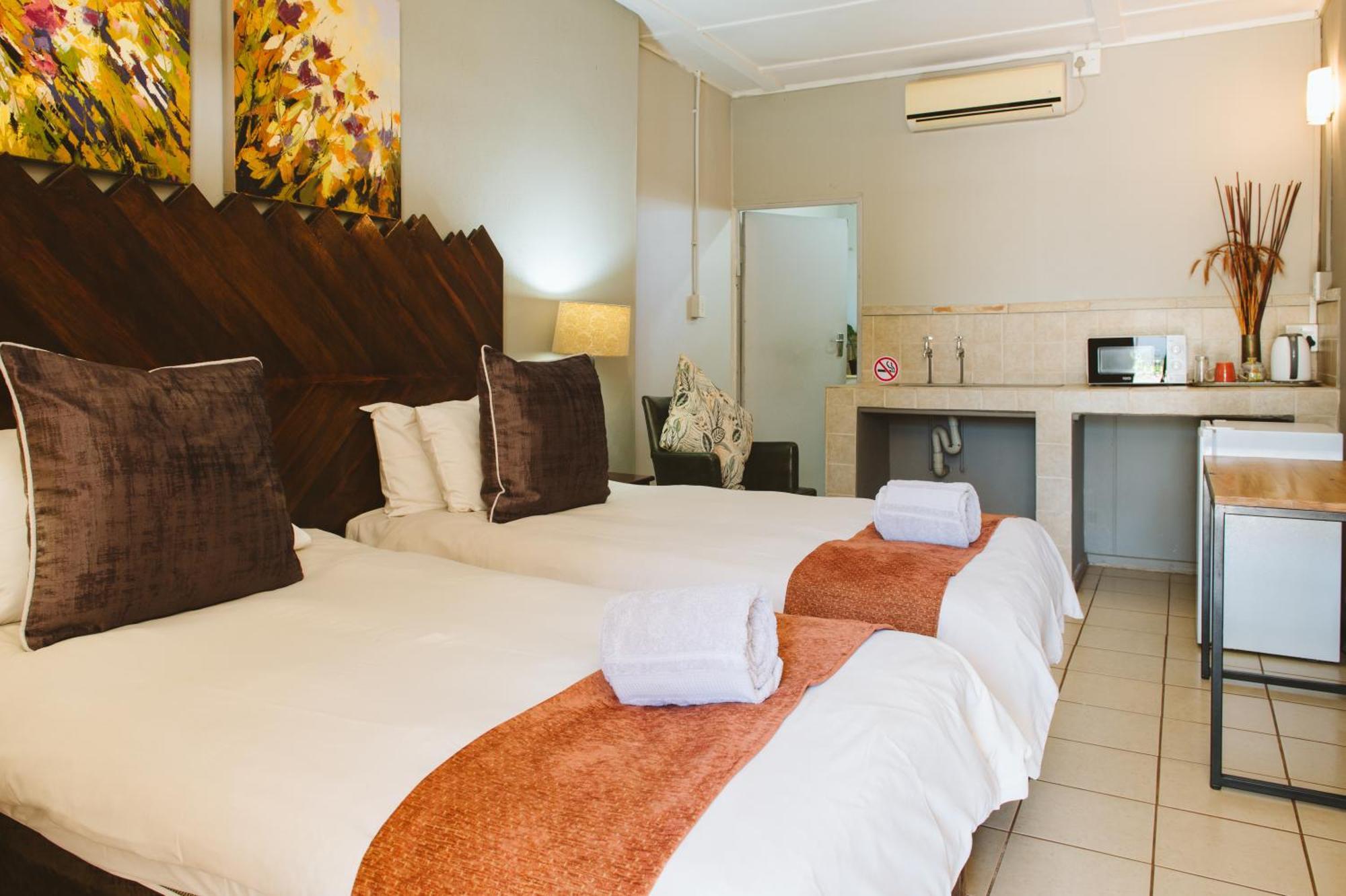 Biweda Nguni Lodge&B&B Mkuze Bagian luar foto