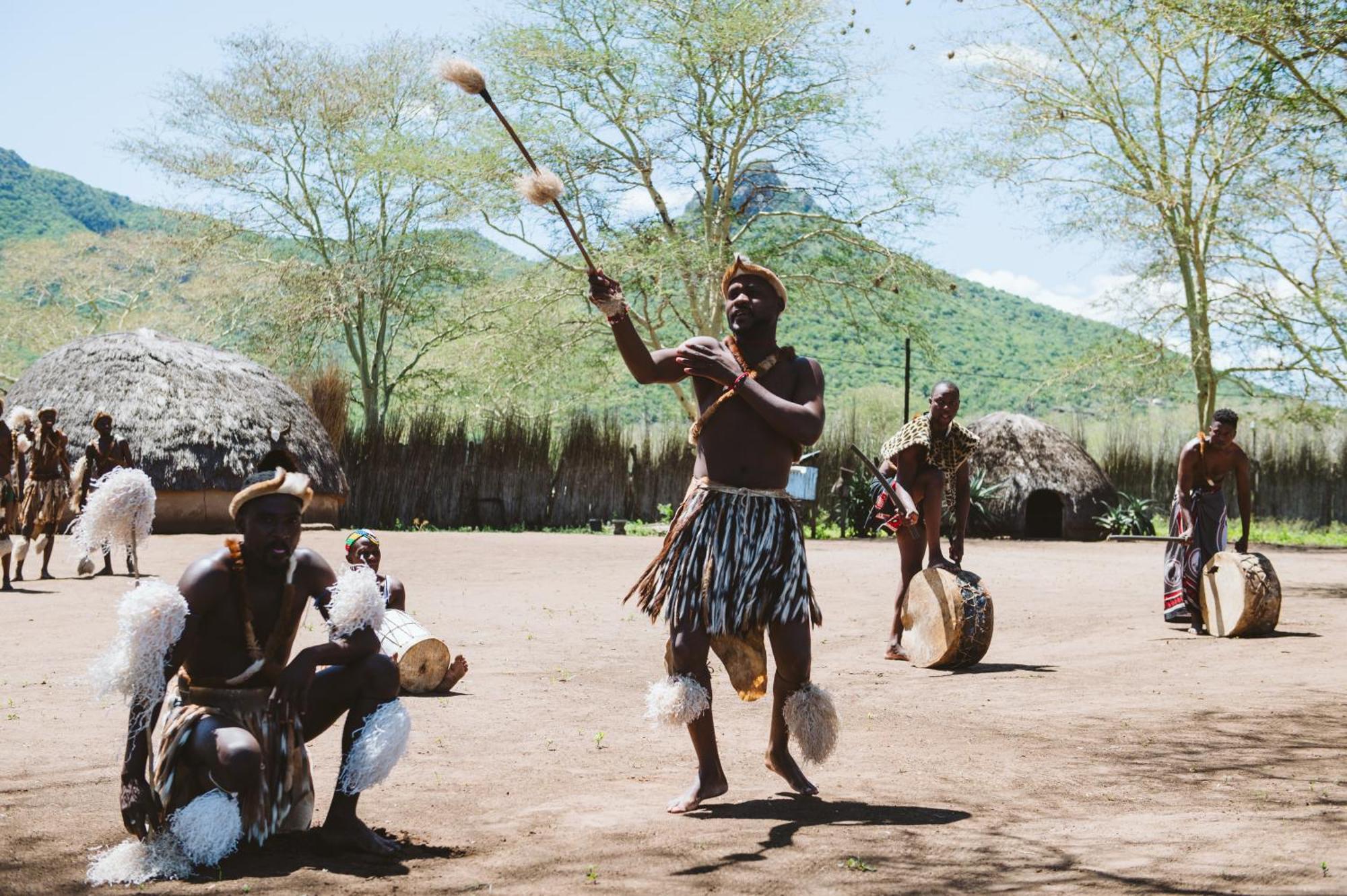 Biweda Nguni Lodge&B&B Mkuze Bagian luar foto