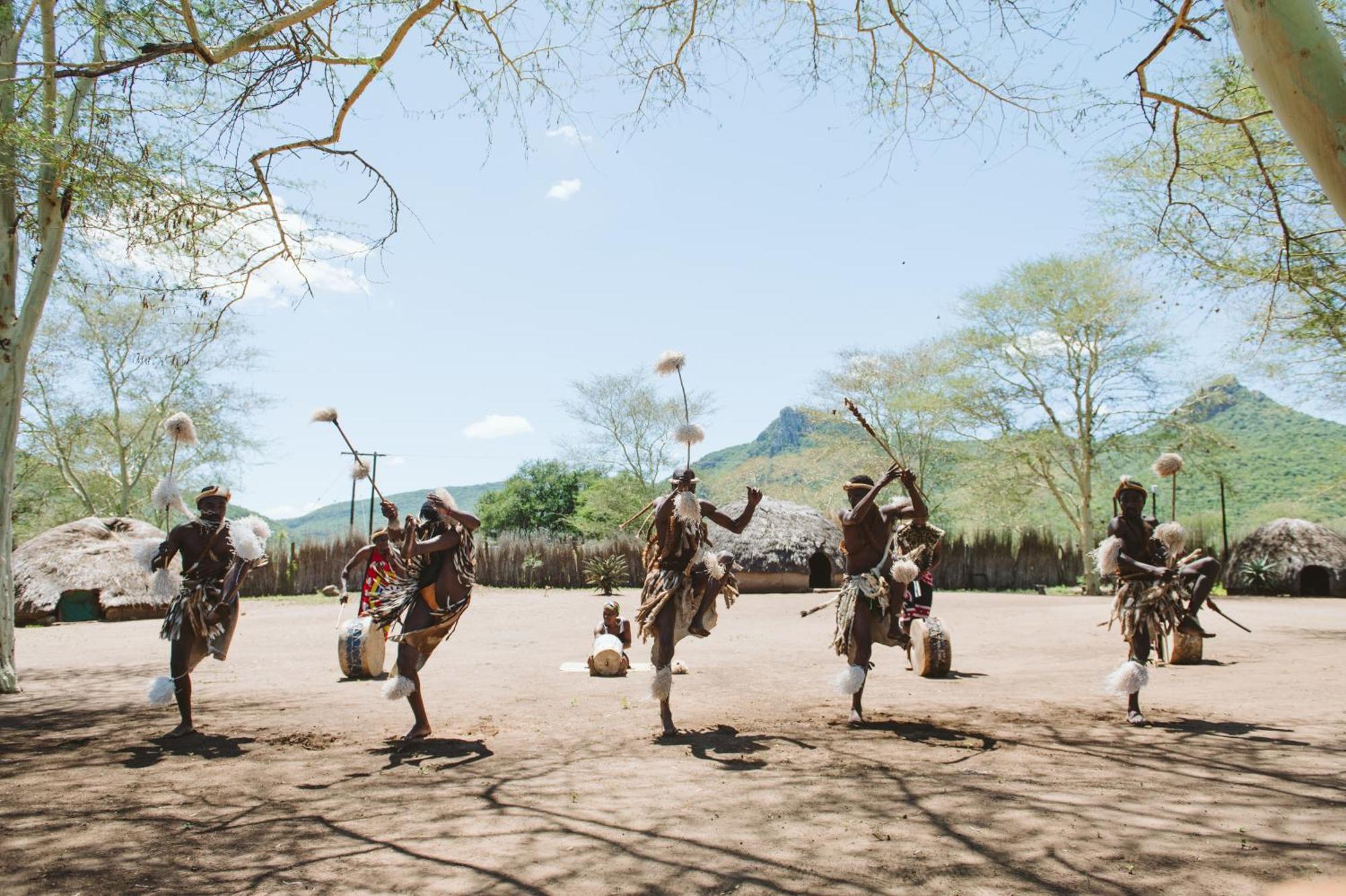 Biweda Nguni Lodge&B&B Mkuze Bagian luar foto