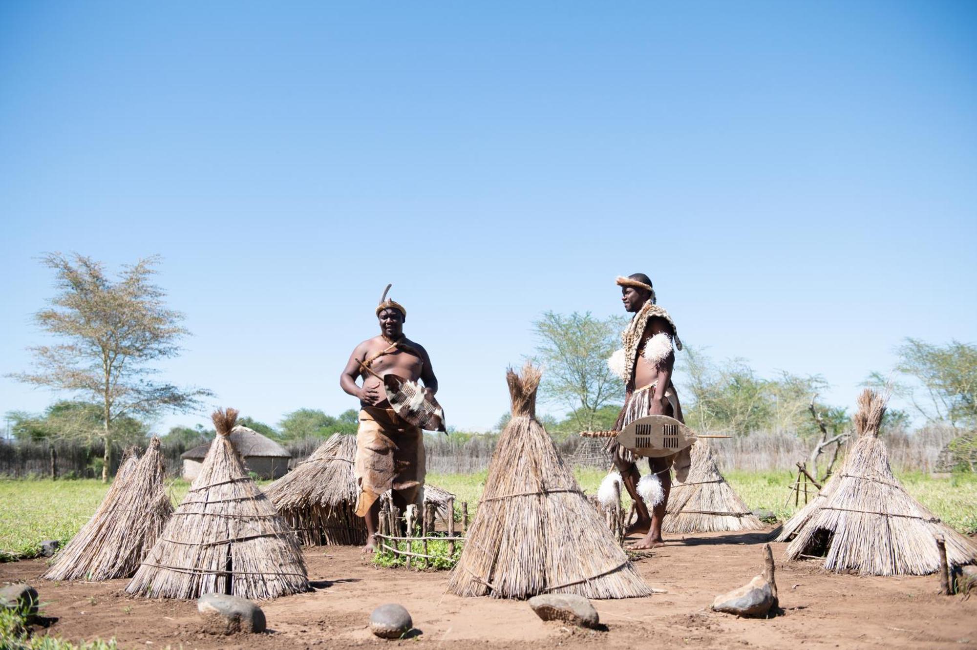 Biweda Nguni Lodge&B&B Mkuze Bagian luar foto